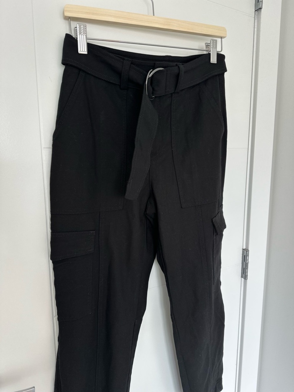 Banana Republic Slim-Fit Drapey Twill Utility Cargo Pant Black | Size 4 - Picture 3 of 9